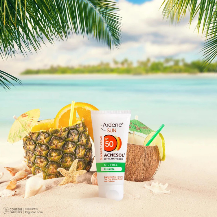کرم ضد آفتاب بی رنگ آردن SPF 50 مدل ACNESOL مناسب انواع پوست حجم 50 میلی لیتر